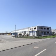 Nowoczesny magazyn z biurami - Wolframowa 12