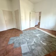 Lokal na sprzedaż