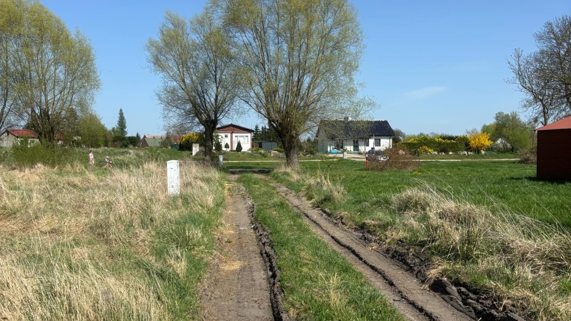Działka na sprzedaż