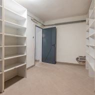 Lokal na sprzedaż