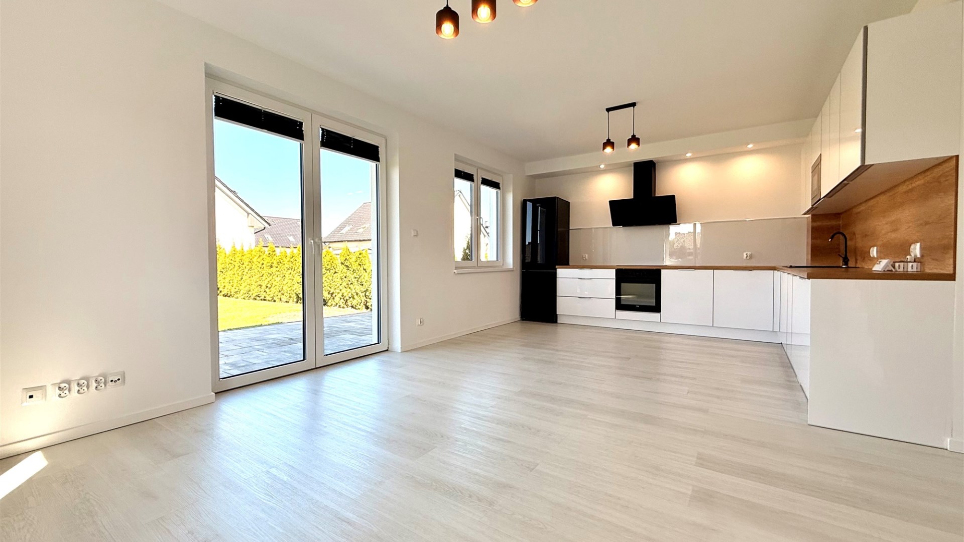 ZAŁOM BLIŹNIAK 5pok.132m2 działka ok. 340m2 