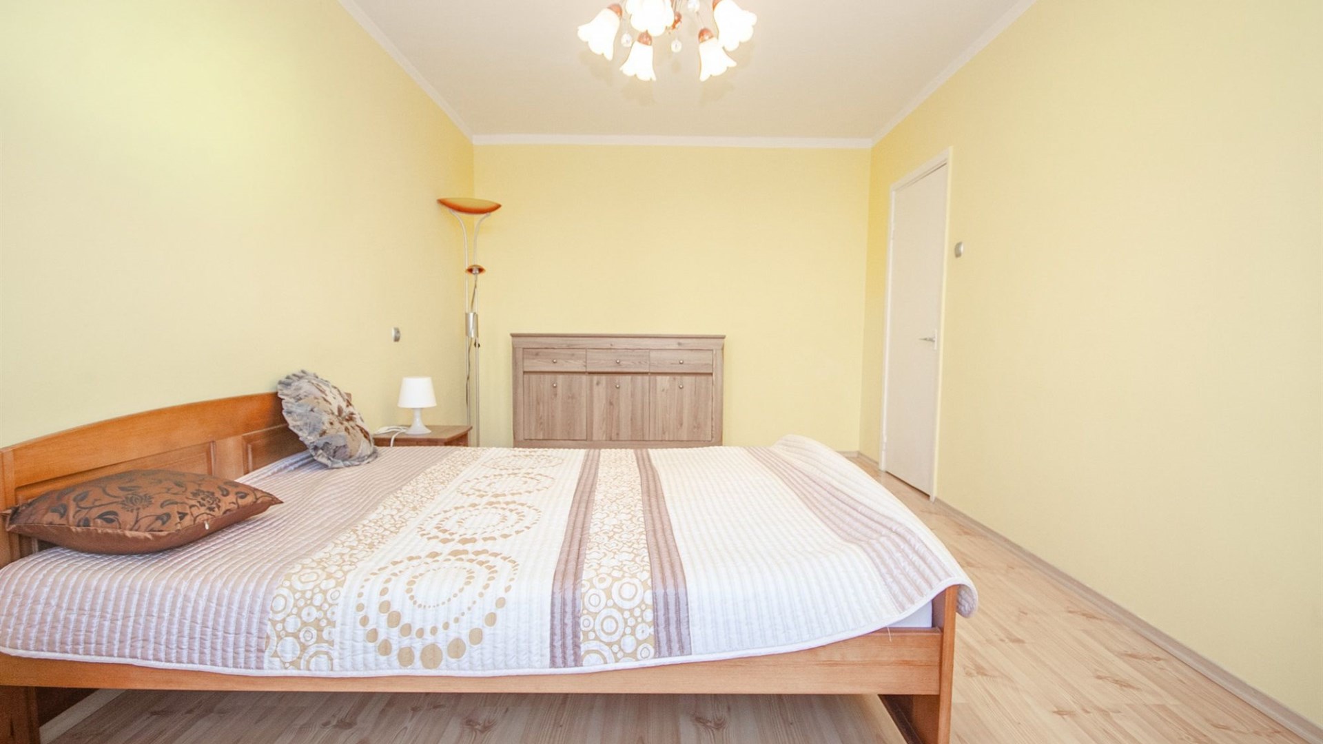 3 pokoje | Balkon | Oddzielna kuchnia | Parter