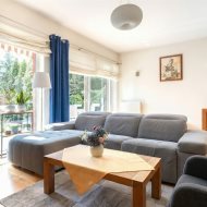 SZEREGOWIEC NA STRZEŻONYM OSIEDLU