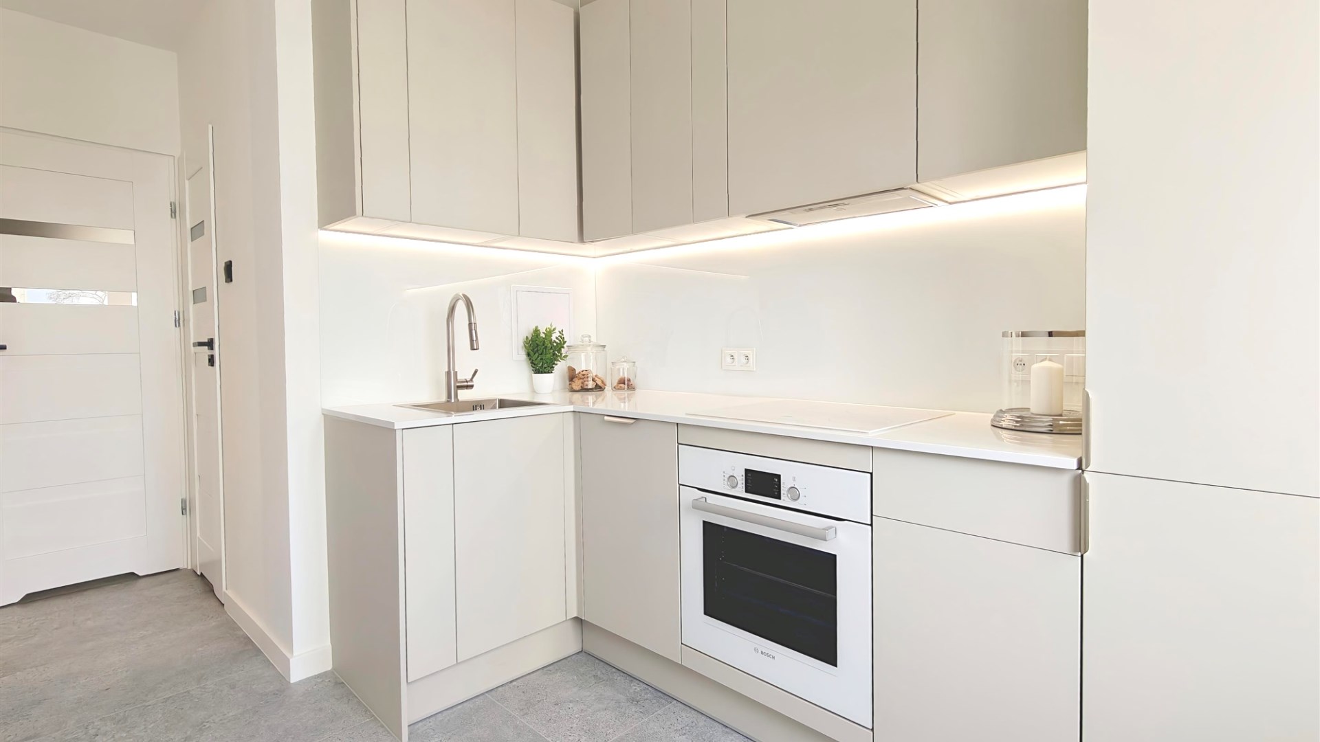 SPÓŁDZIELCZE 3 pokoje, balkon, po remoncie, Zdroje