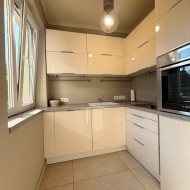 POGODNO - OS. HORESZKÓW - KAWALERKA Z SYPIALNIĄ 