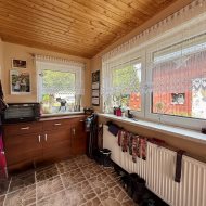 Dom wolnostojący z dużą działką, stajnią i garażem