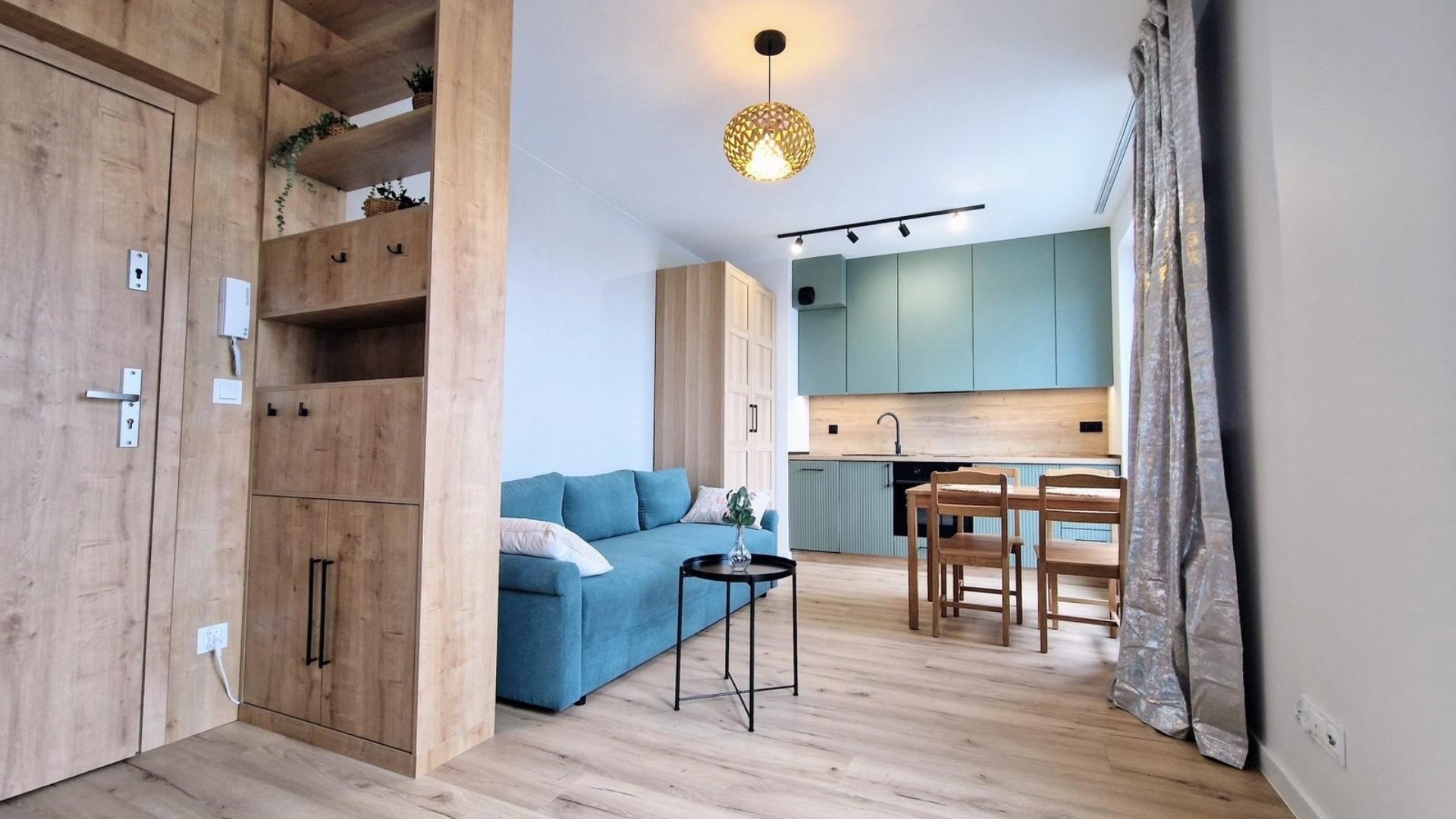 Kawalerka z tarasem i miejscem parkingowym