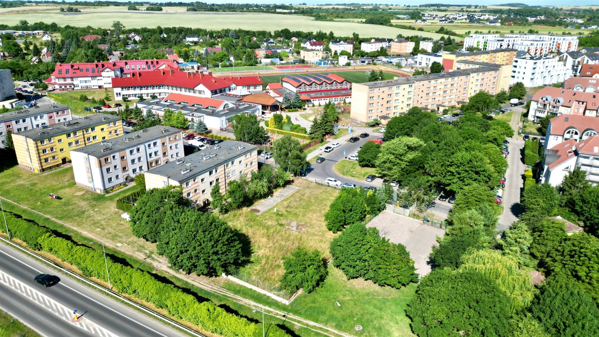 DZIAŁKA POD WIELORODZINNA ZABUDOWE - POZWOLENIE