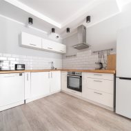 2 pokoje | Wysoki Standard | Nowe Miasto | Balkon