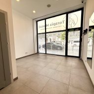 Centrum - lokal z wejsciem z parteru, witryna