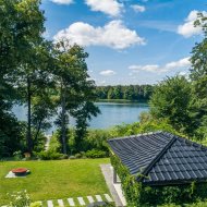 Dom wolnostojący z dostępem do jeziora 