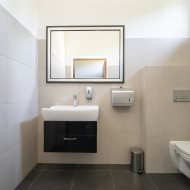 Budynek biurowy 92m²z halą 180m²| Działka 1201m²