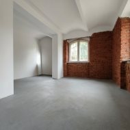 Lokal do remontu 68m², na biuro, usługi, Pogodno!