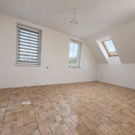 gabinet na parterze, 2 łazienki, 3 syialnie